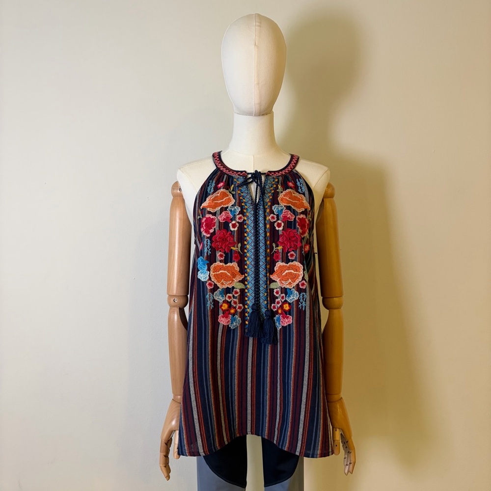 NWT Savanna Jane Striped Floral Embroidered Linen Blend Top - S